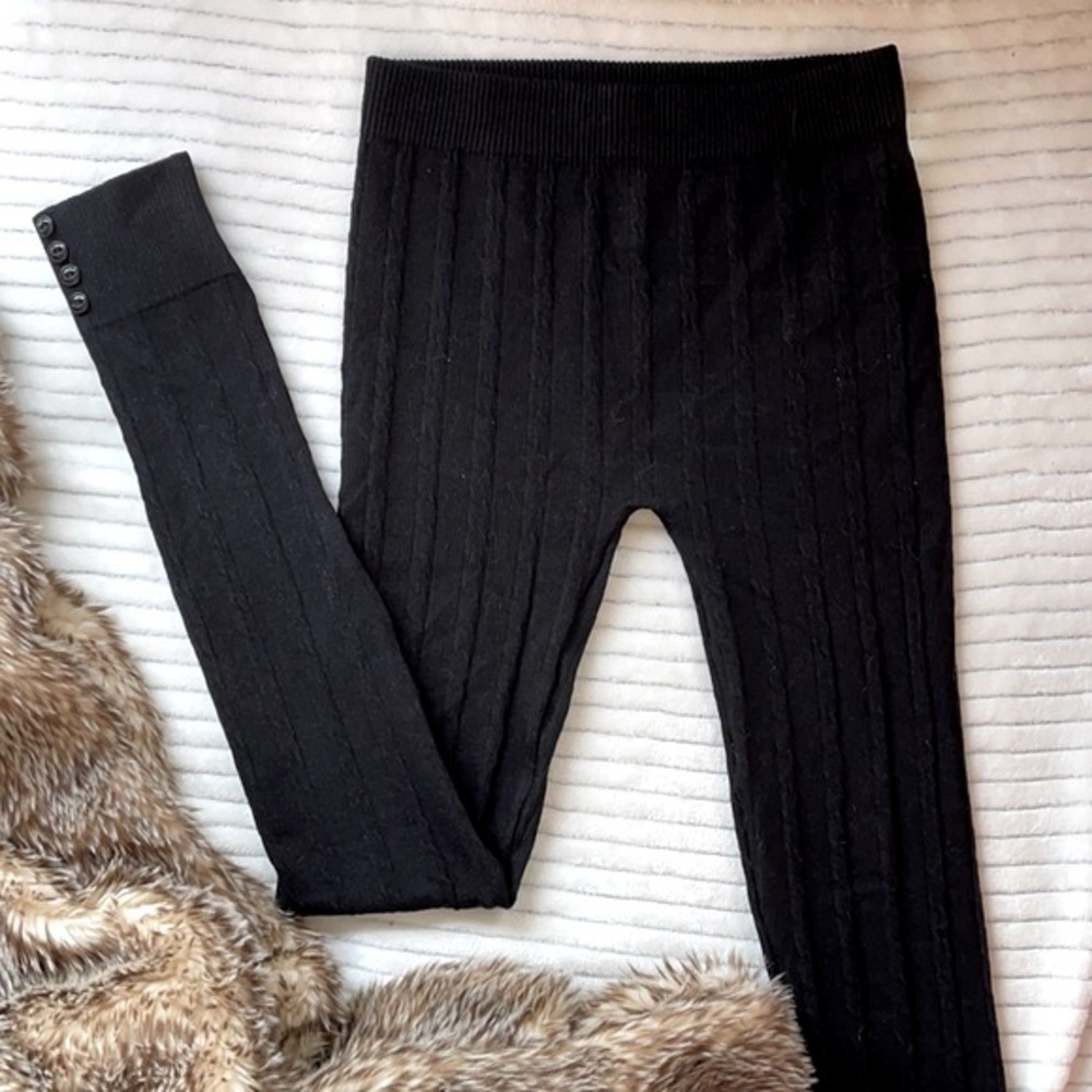 Just - One black cable leggings - Size S.